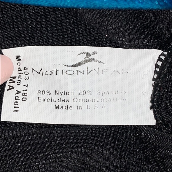 Motionwear workout shorts - Picture 2 of 3